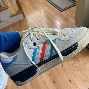 ✨NEW✨ RIVALRY LOW EXTRA BUTTER SHOES - Adidas